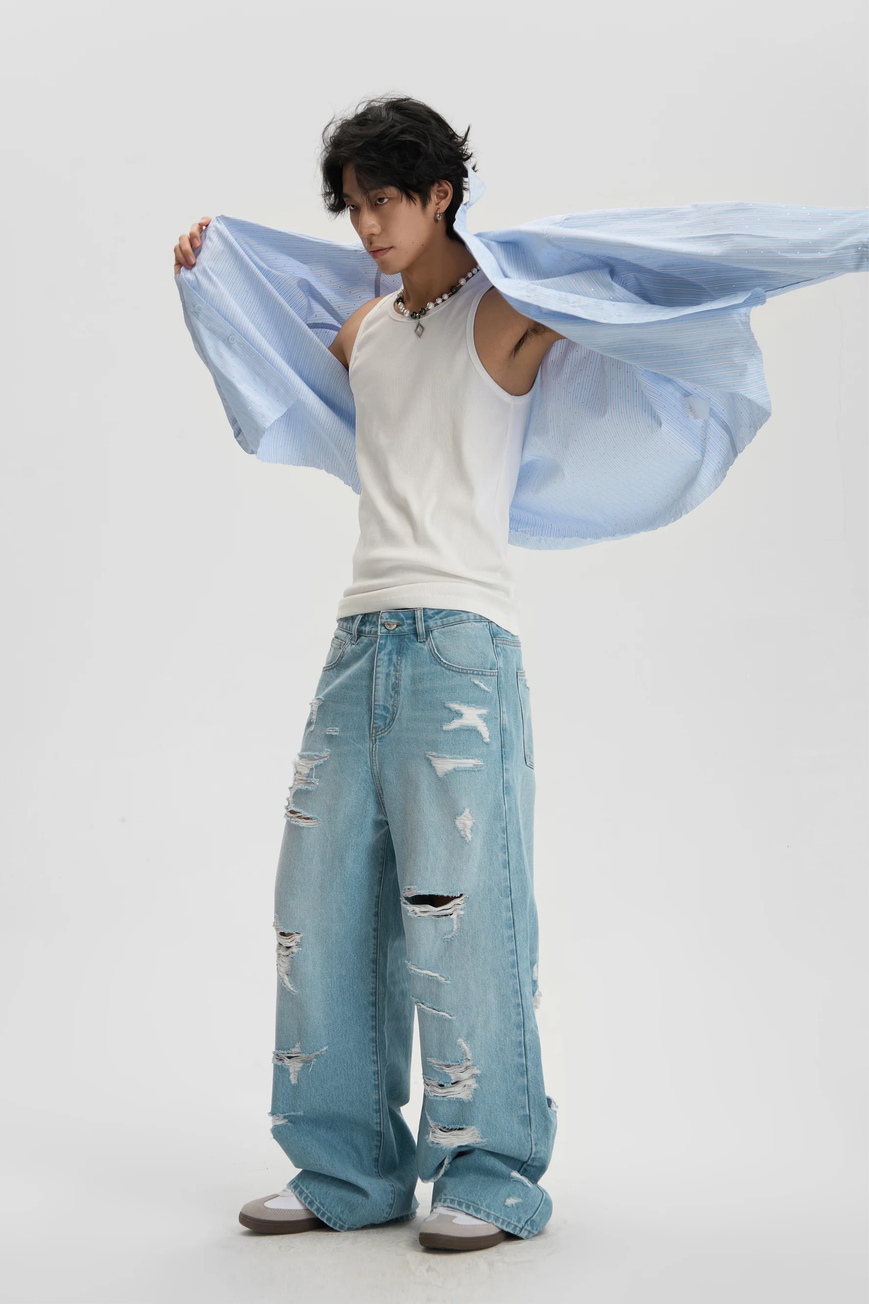 JHYQ RIPPED JEANS - Image 3