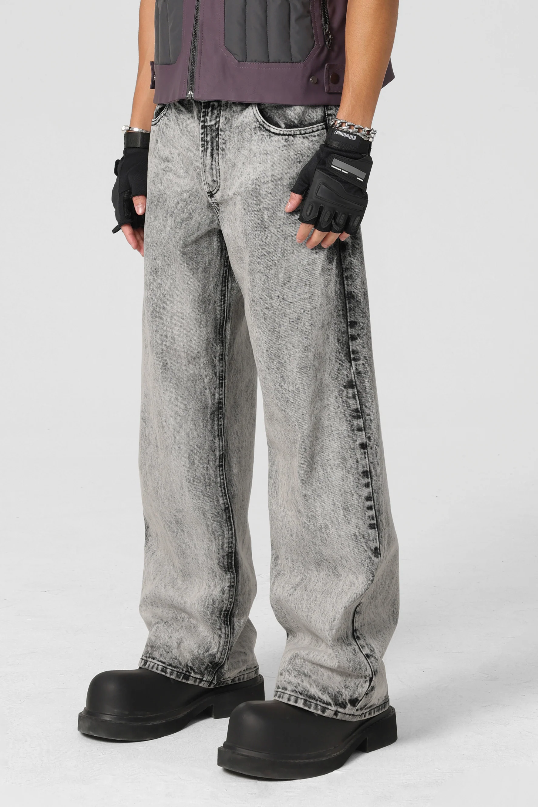 JHYQ WASHED JEANS - Image 2