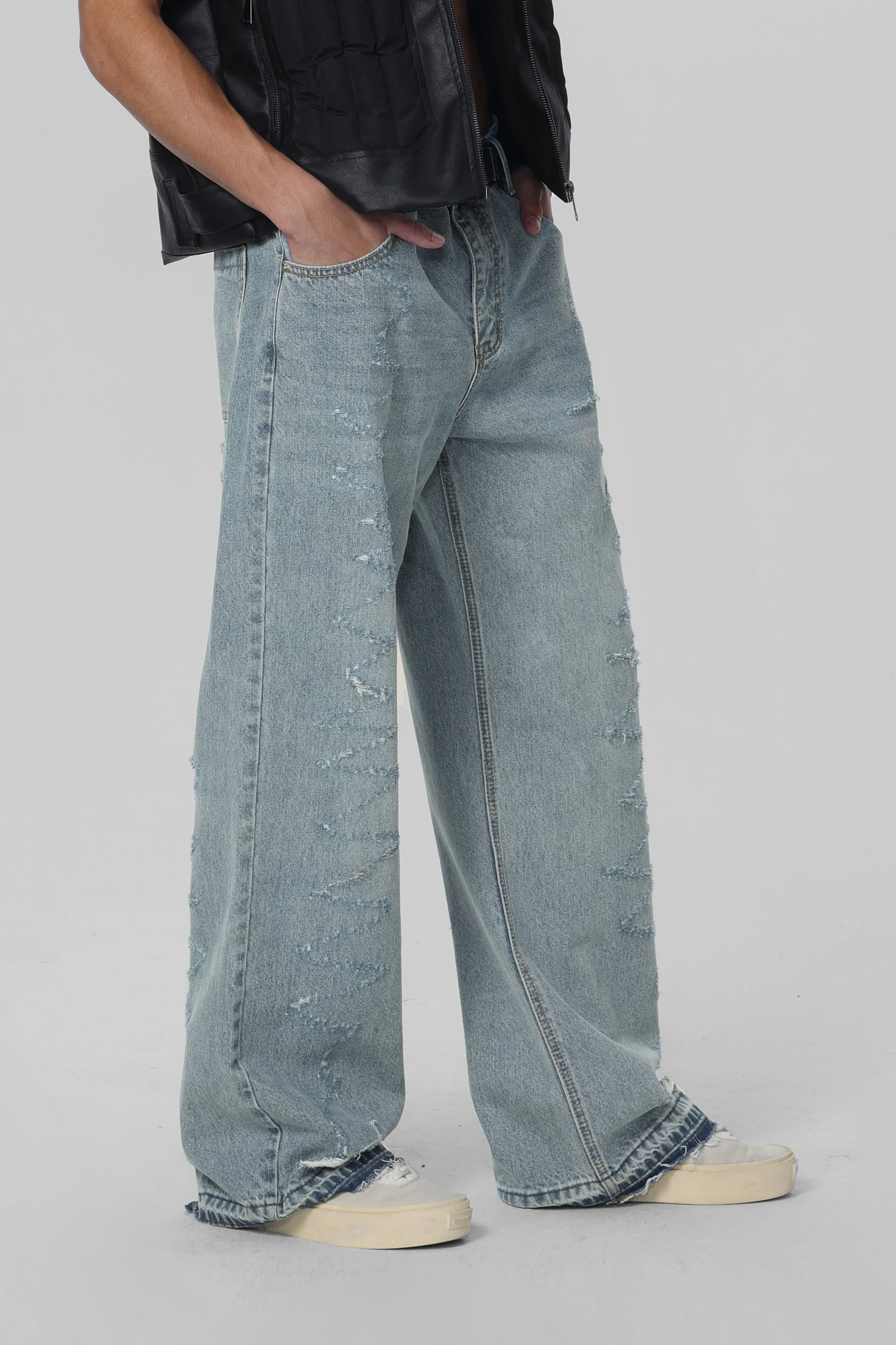 JHYQ WASHED JEANS - Image 3