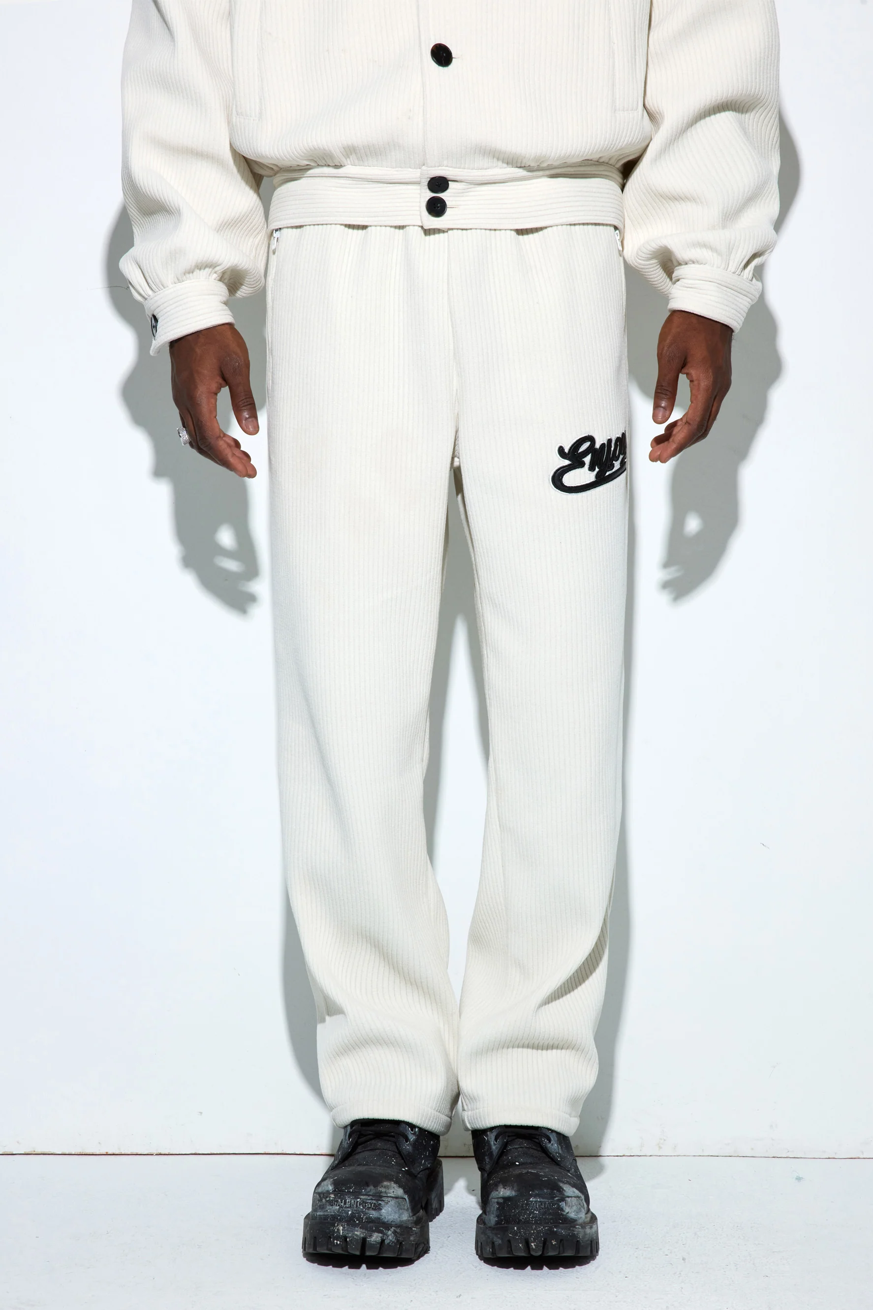 MEDM CORDUROY PANTS - Image 5
