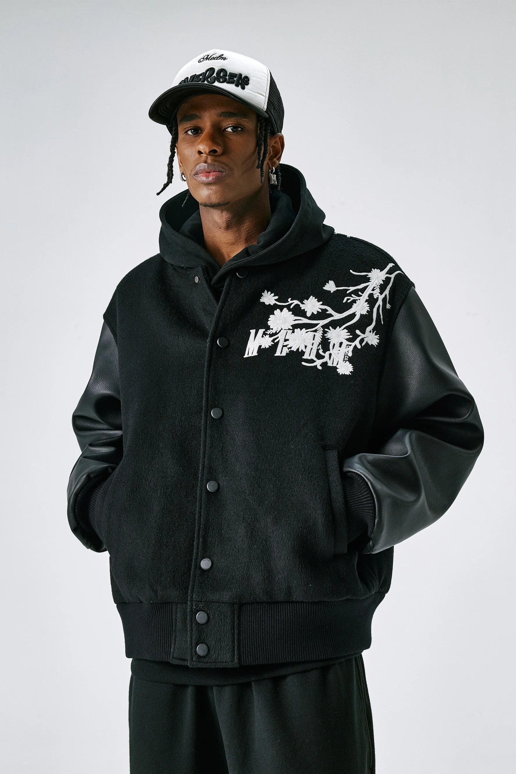 MEDM EMBROIDERED DAISY VARSITY JACKET - Image 3