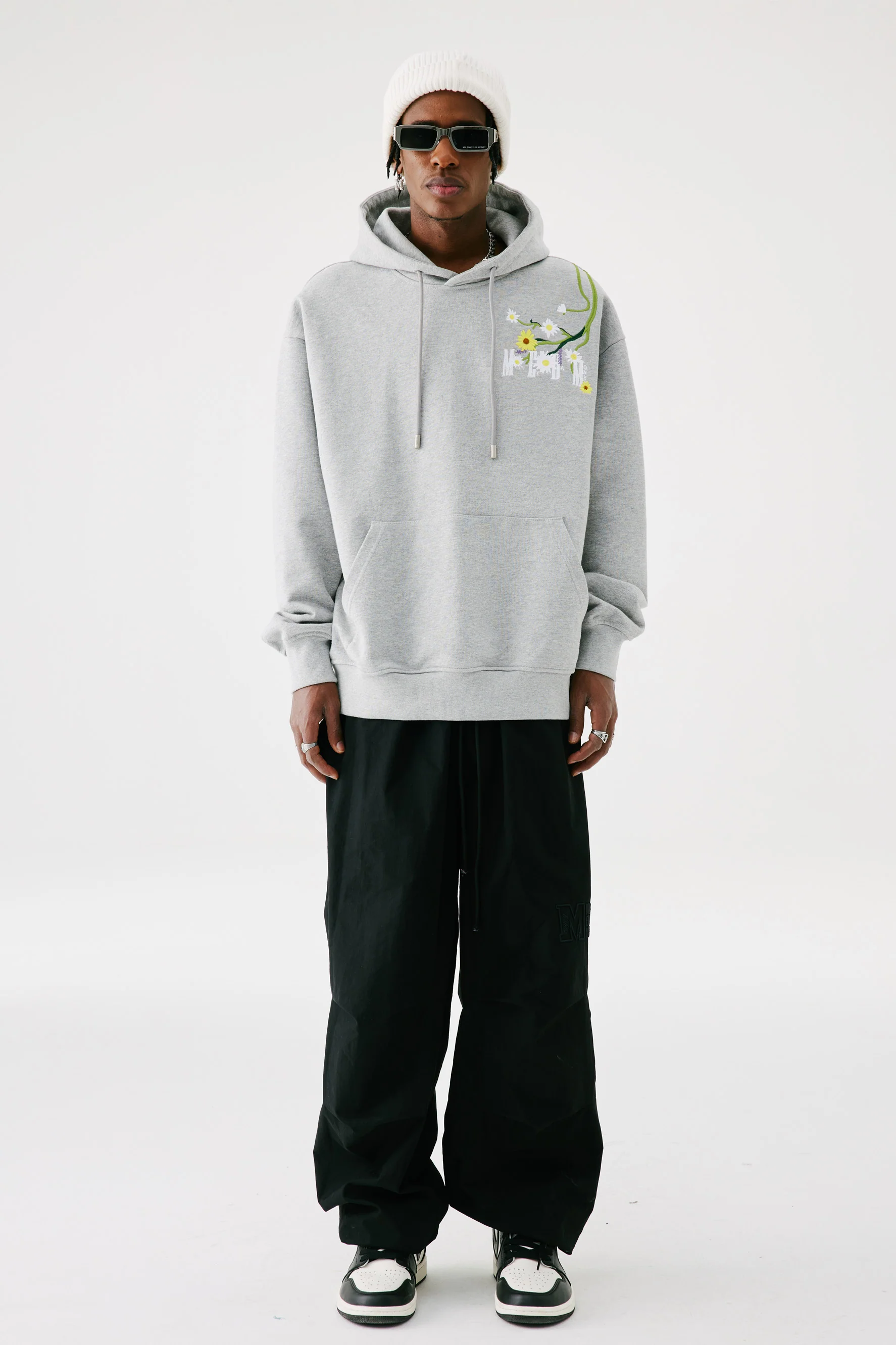 MEDM EMBROIDERED FLORAL HOODIE - Image 4