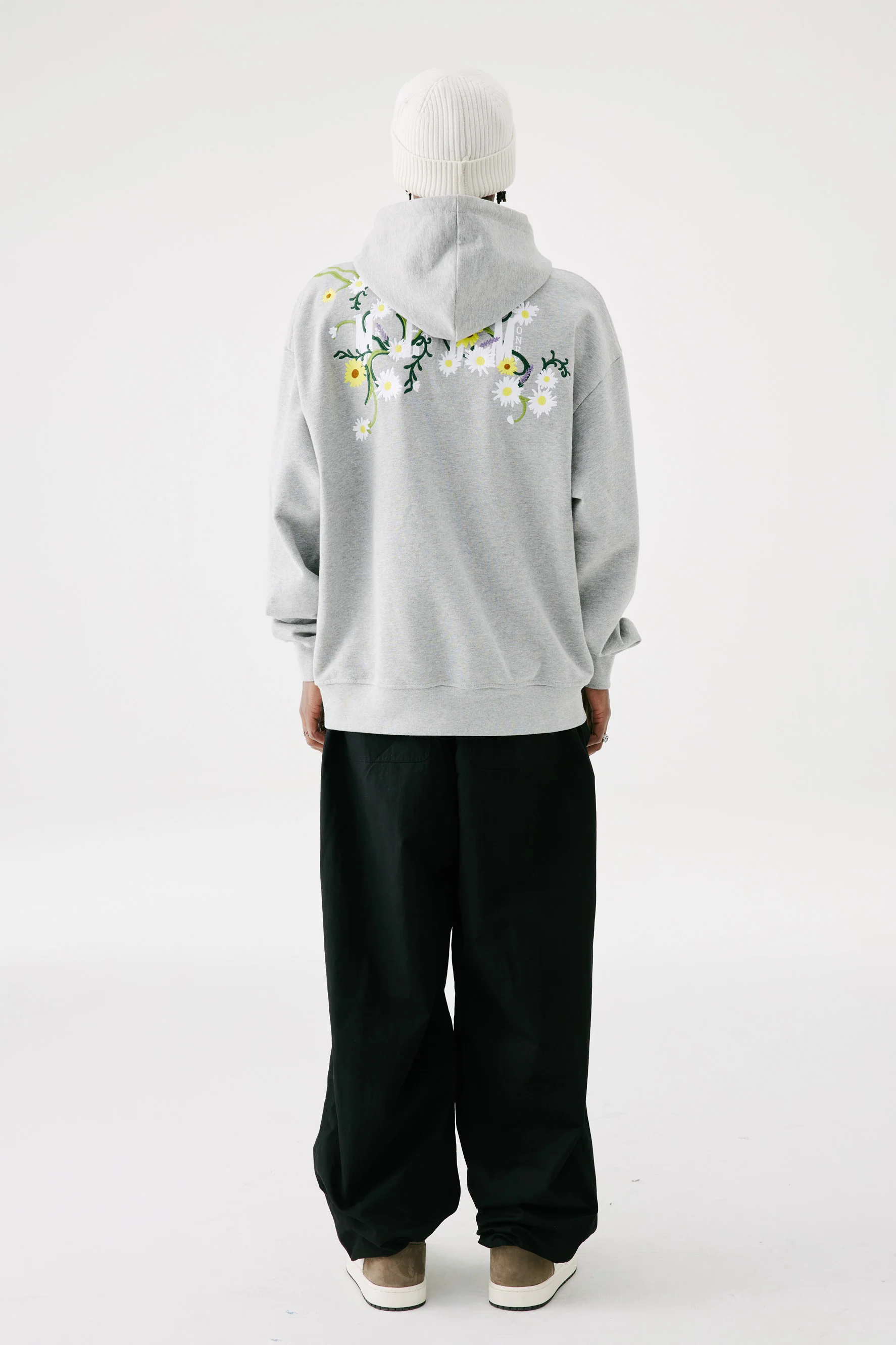 MEDM EMBROIDERED FLORAL HOODIE - Image 5