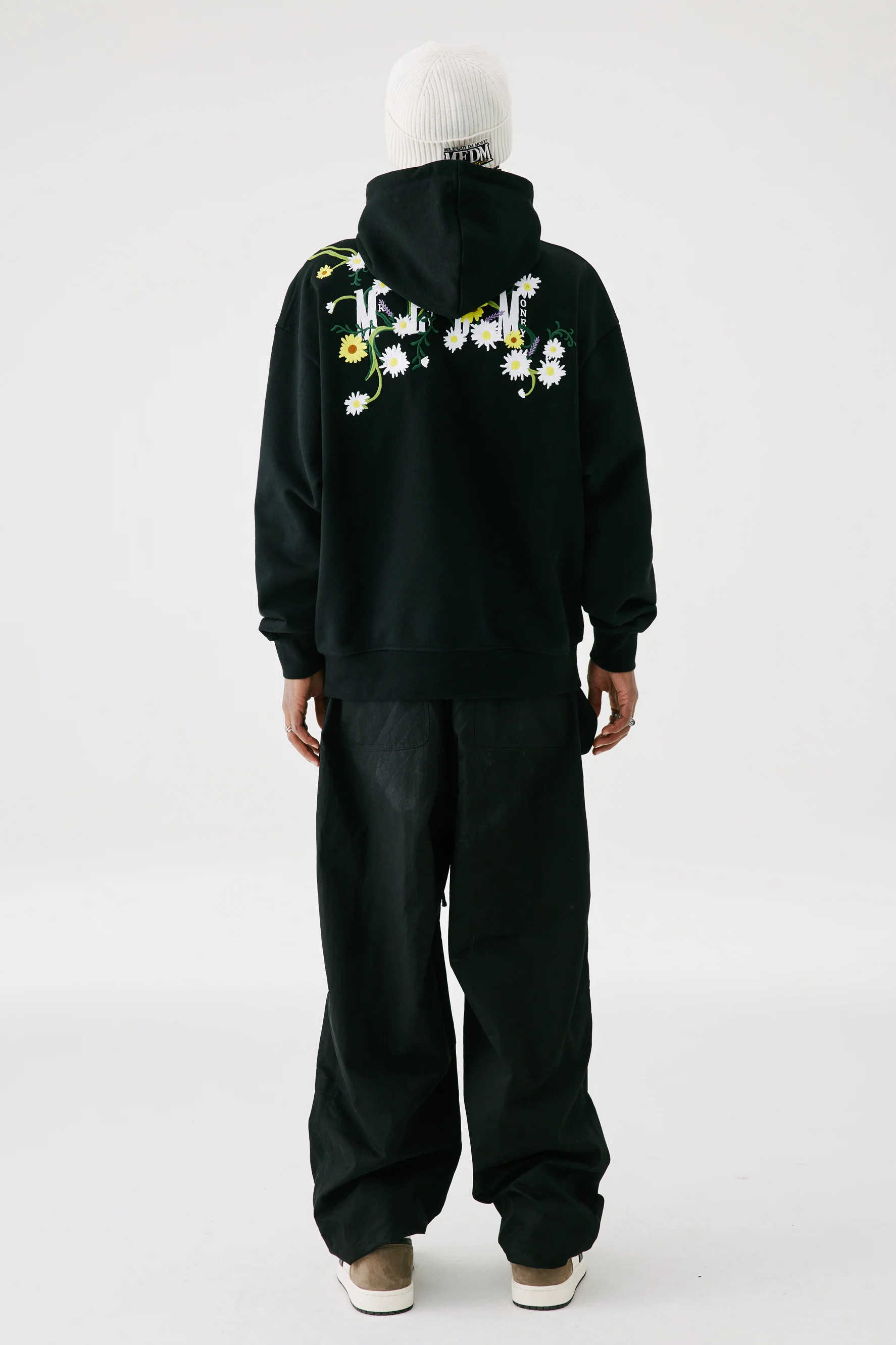 MEDM EMBROIDERED FLORAL HOODIE - Image 4