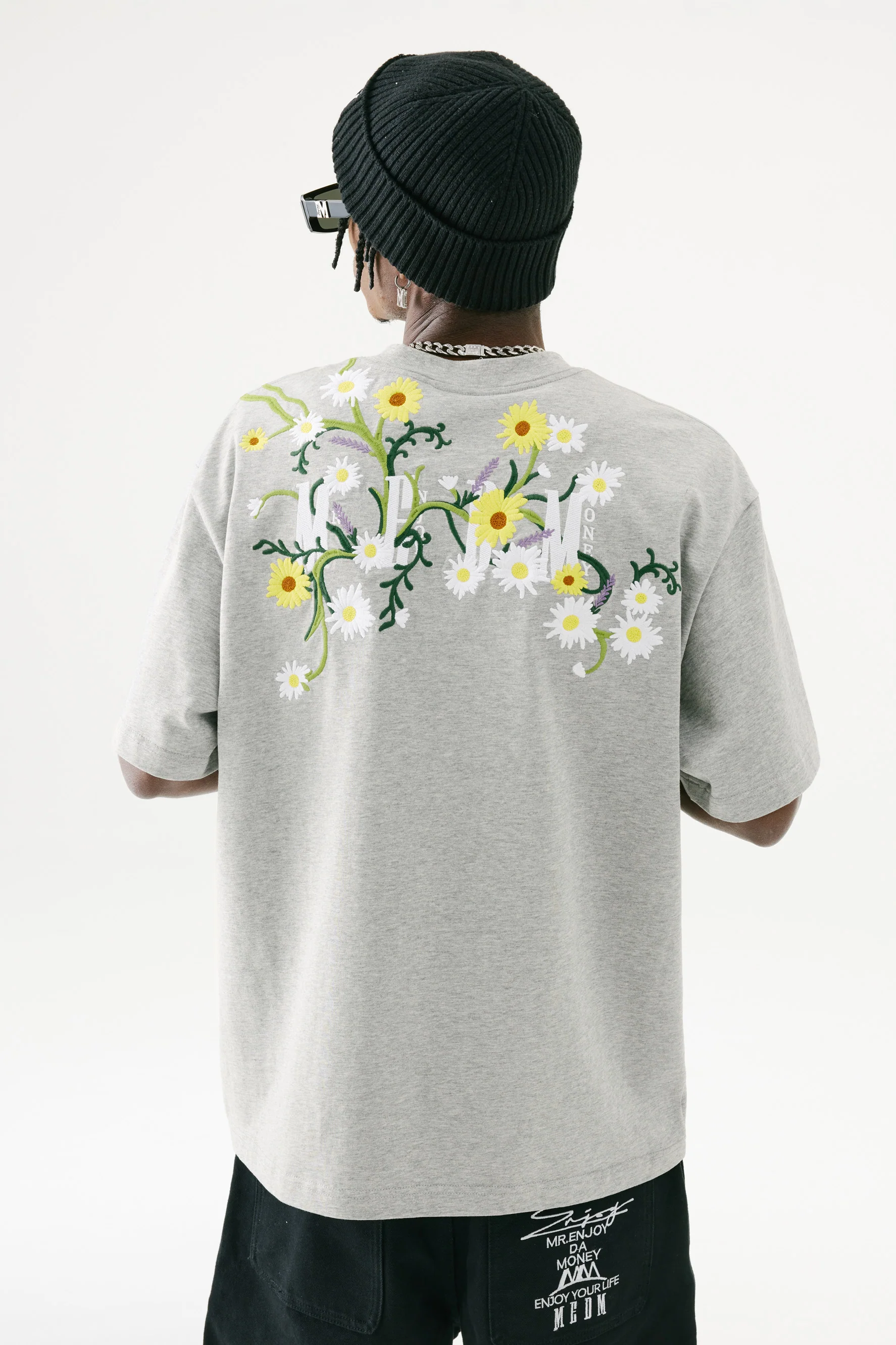MEDM EMBROIDERED FLORAL T-SHIRT - Image 3