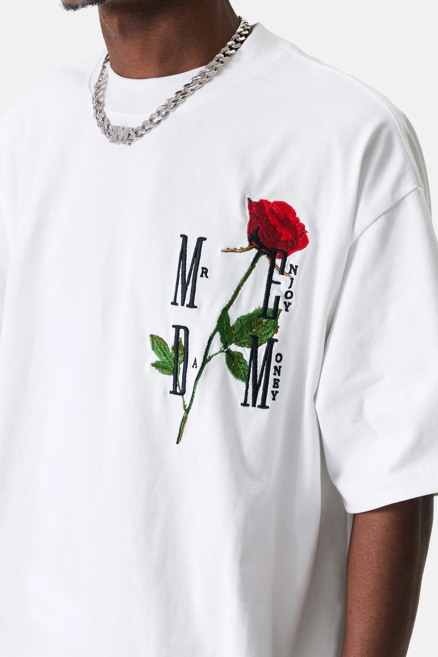 MEDM EMBROIDERY ROSE T-SHIRT - Image 2