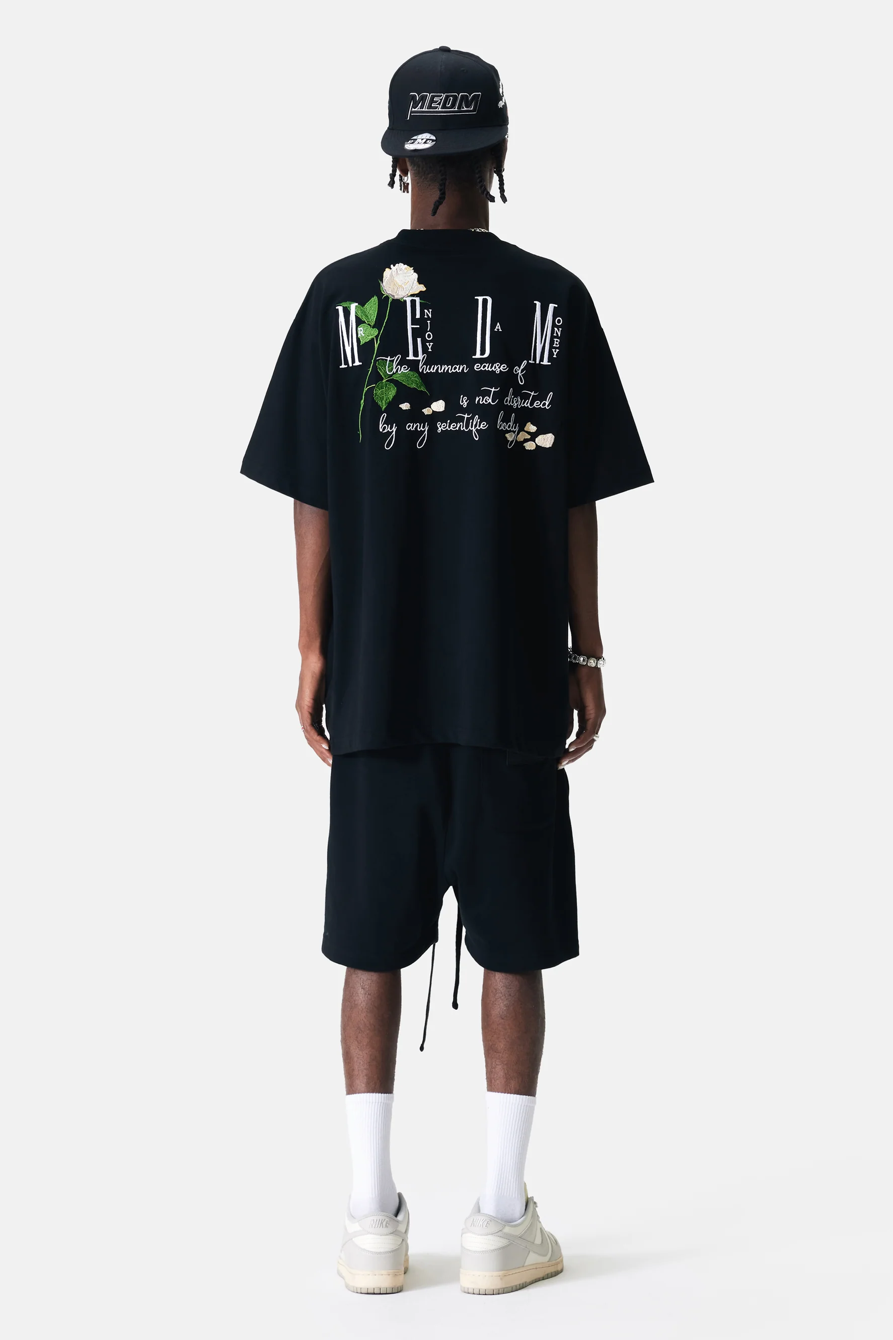 MEDM EMBROIDERY ROSE T-SHIRT - Image 4