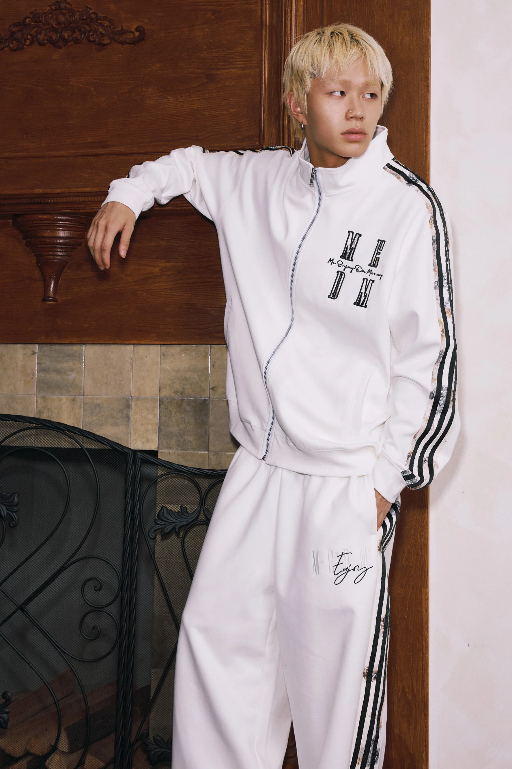 MEDM LACE PATCH TRACK JACKET