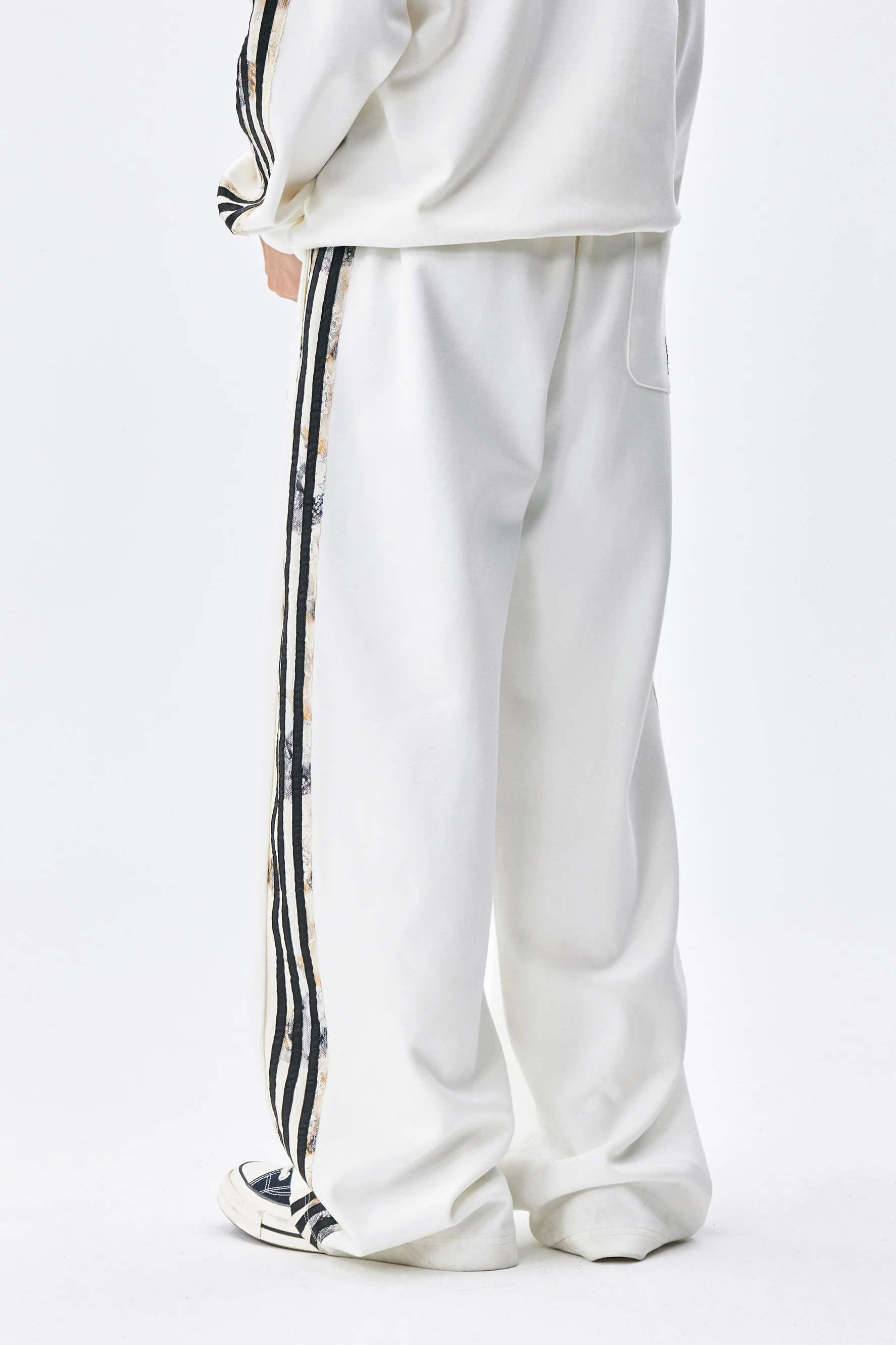 MEDM LACE SPLICING TRACK PANTS - Image 2