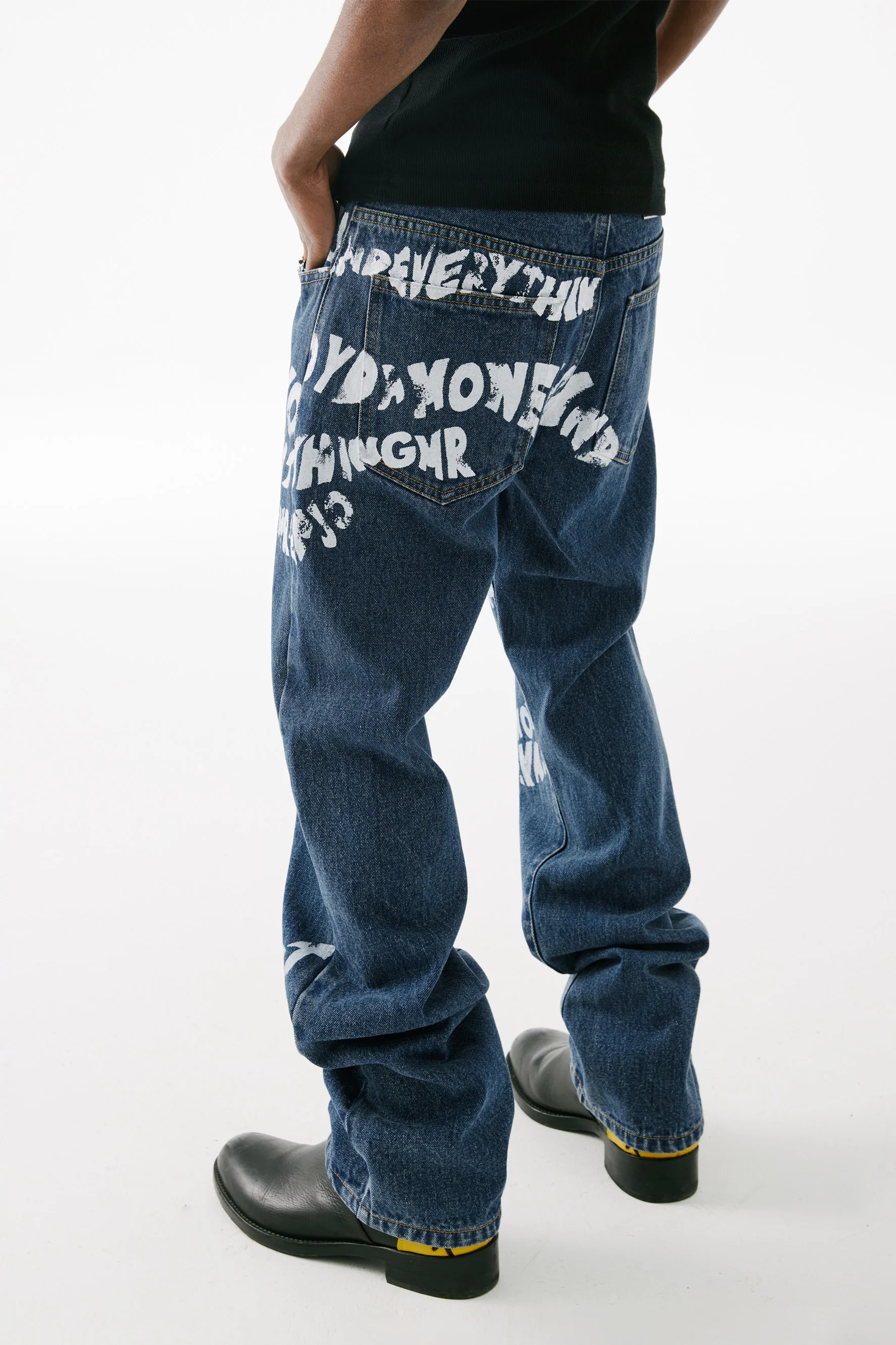MEDM LOGO PATTERN JEANS - Image 5