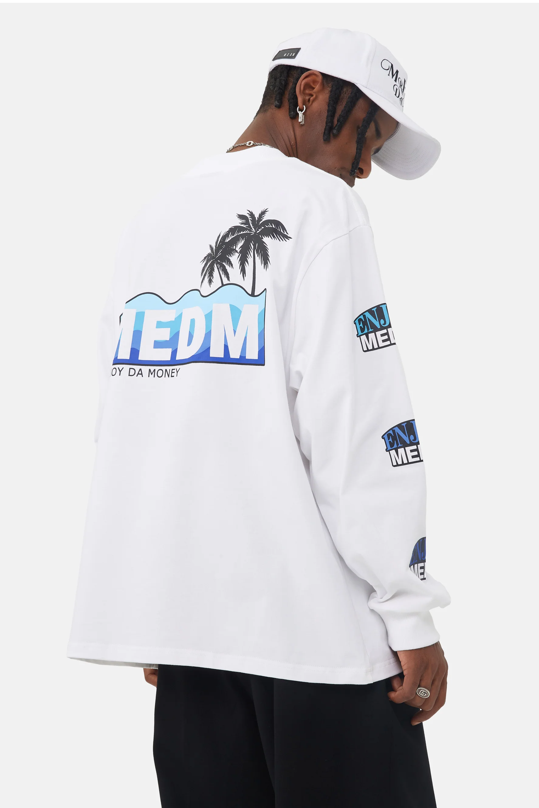 MEDM LONG SLEEVE T-SHIRT - Image 3