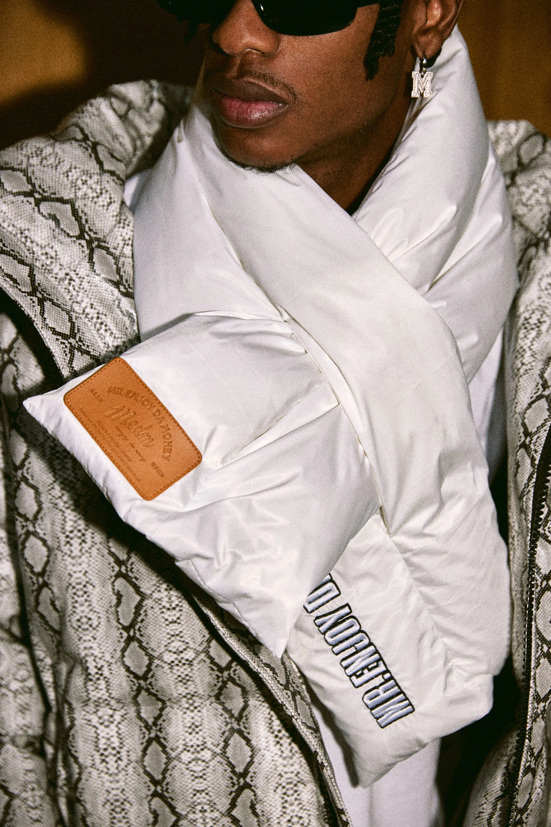 MEDM SCARF - Image 3