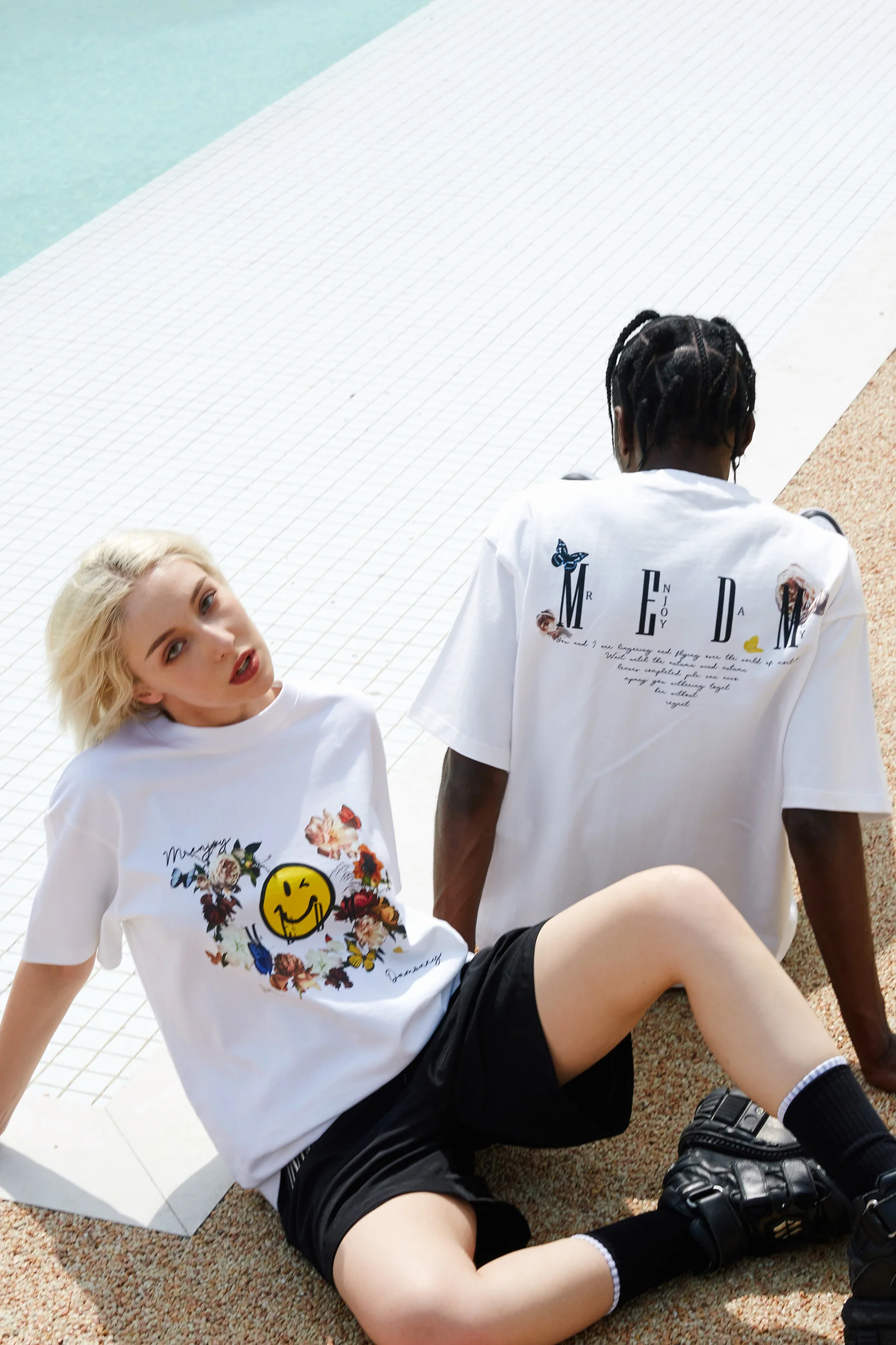 MEDM SMILEY T-SHIRT - Image 3