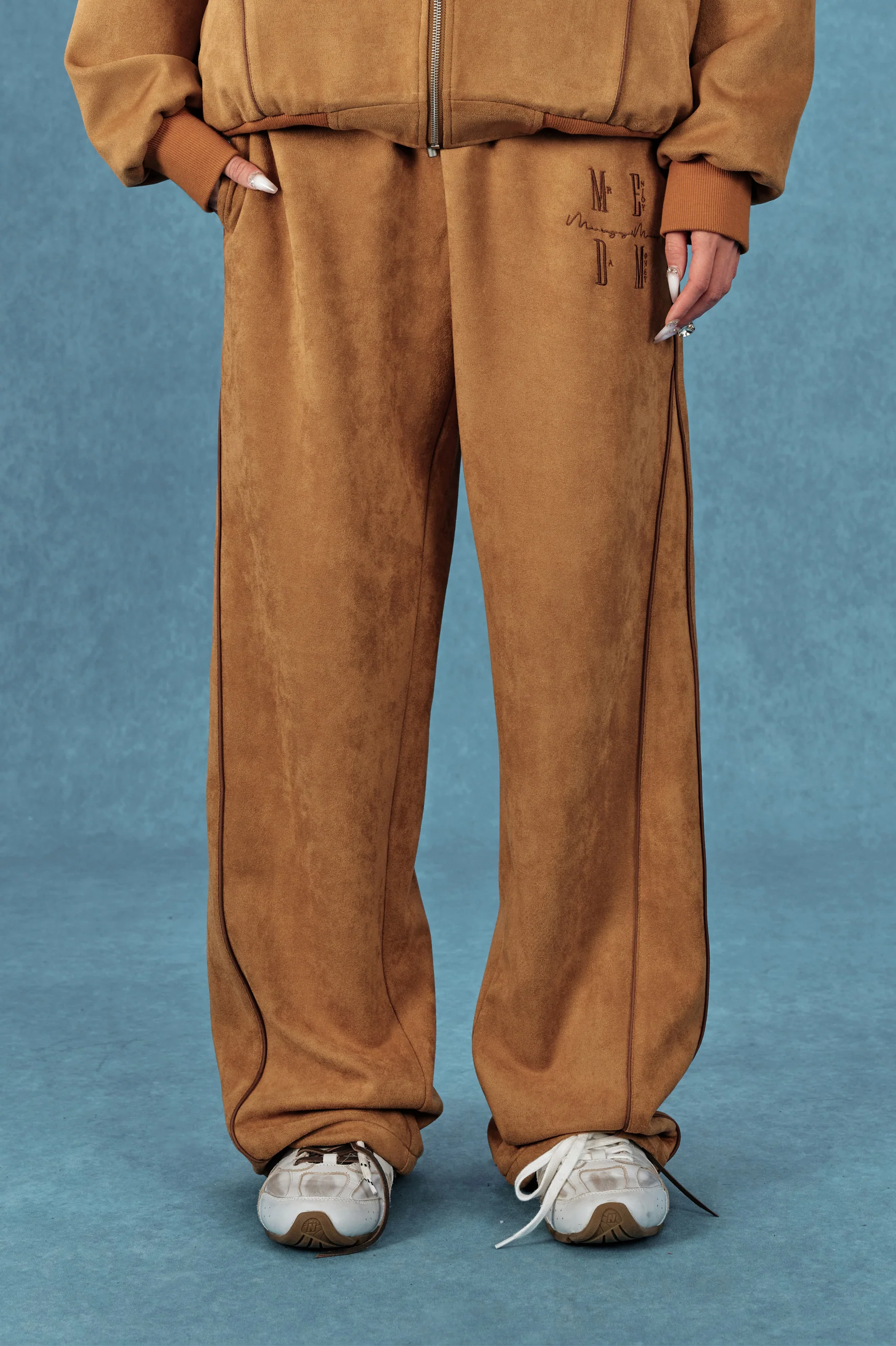 MEDM SUEDE PANTS - Image 6