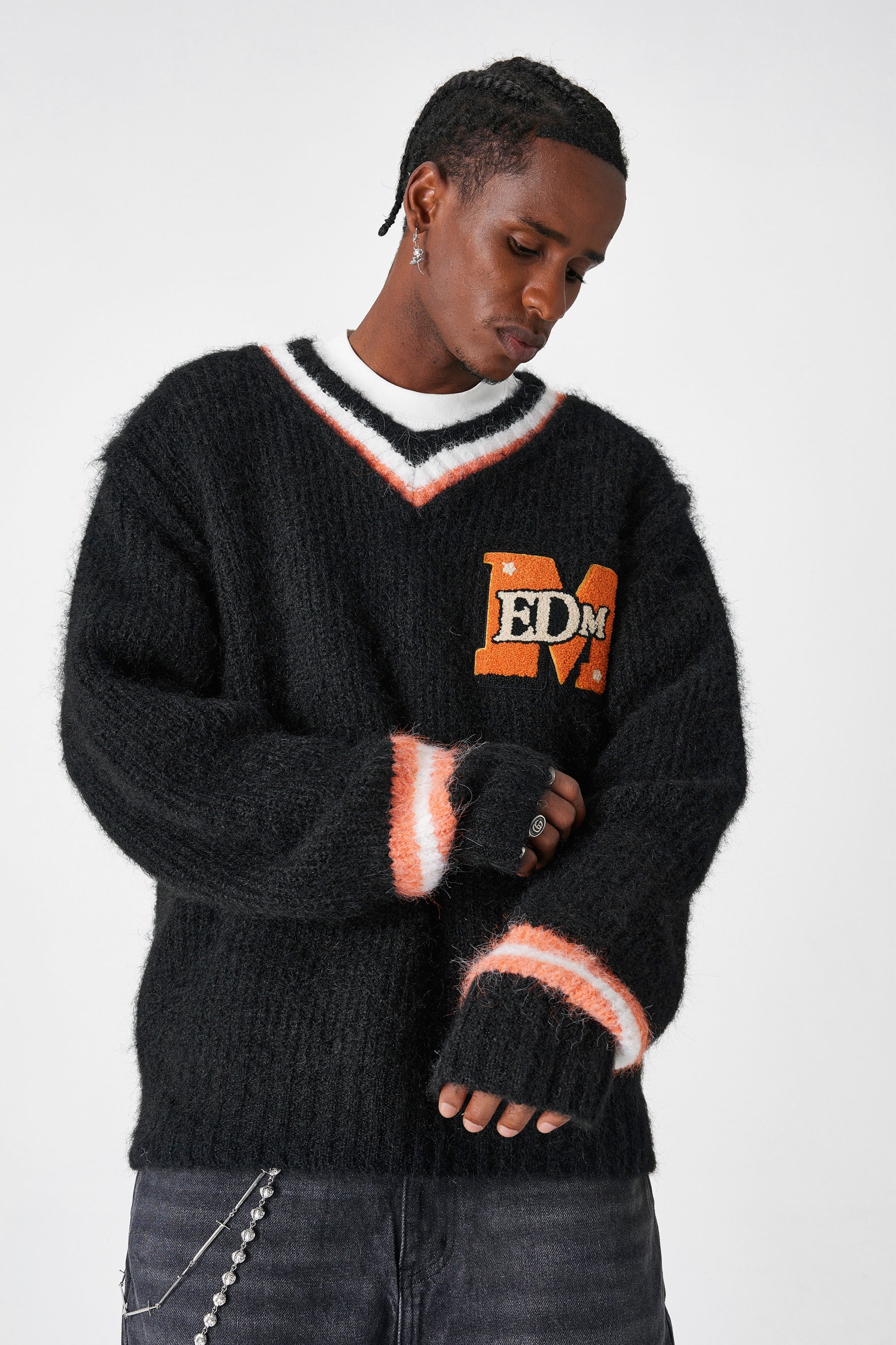 MEDM V-NECK SWEATER - Image 2