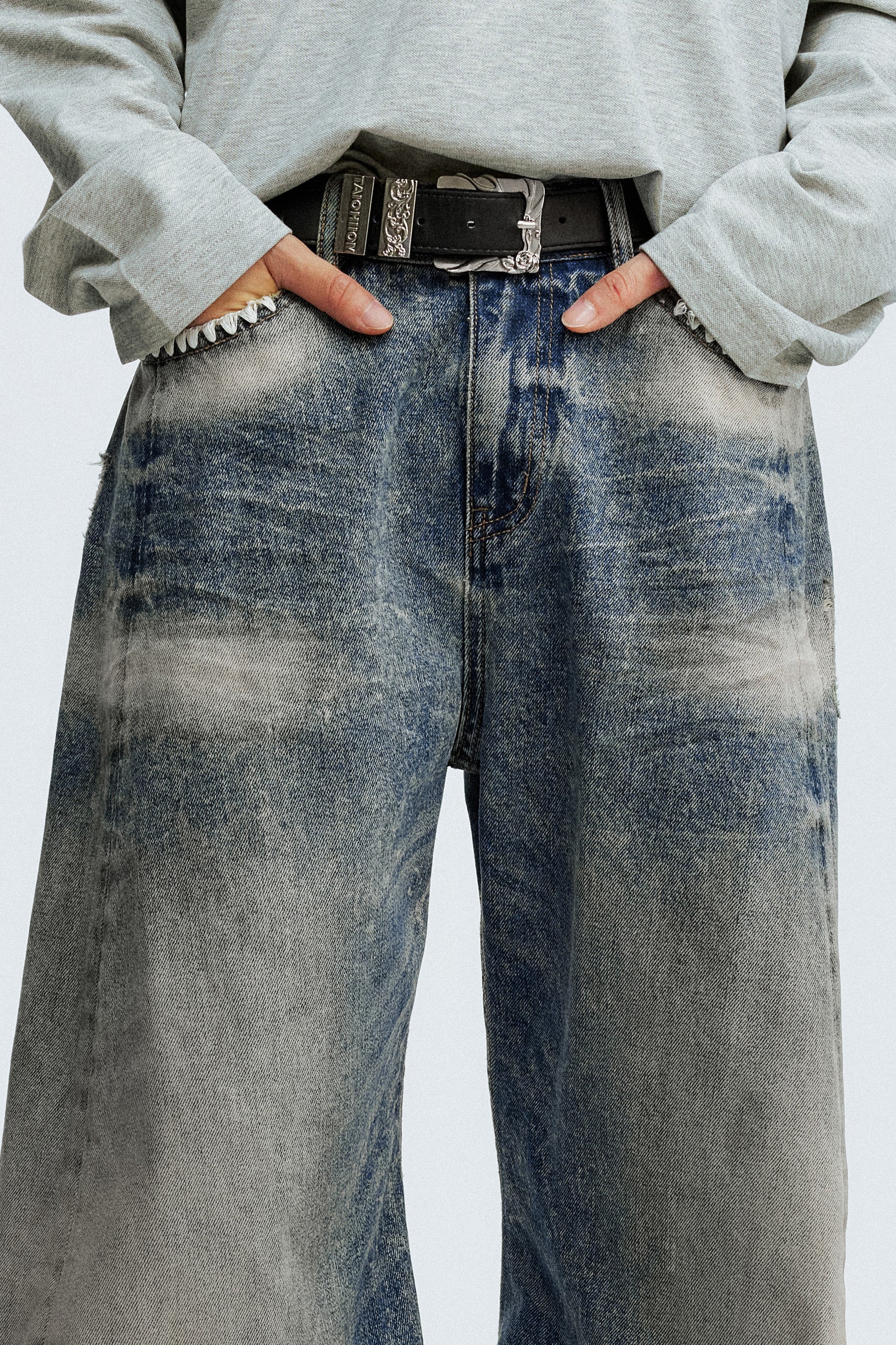MEDM WASHED JEANS - Image 3