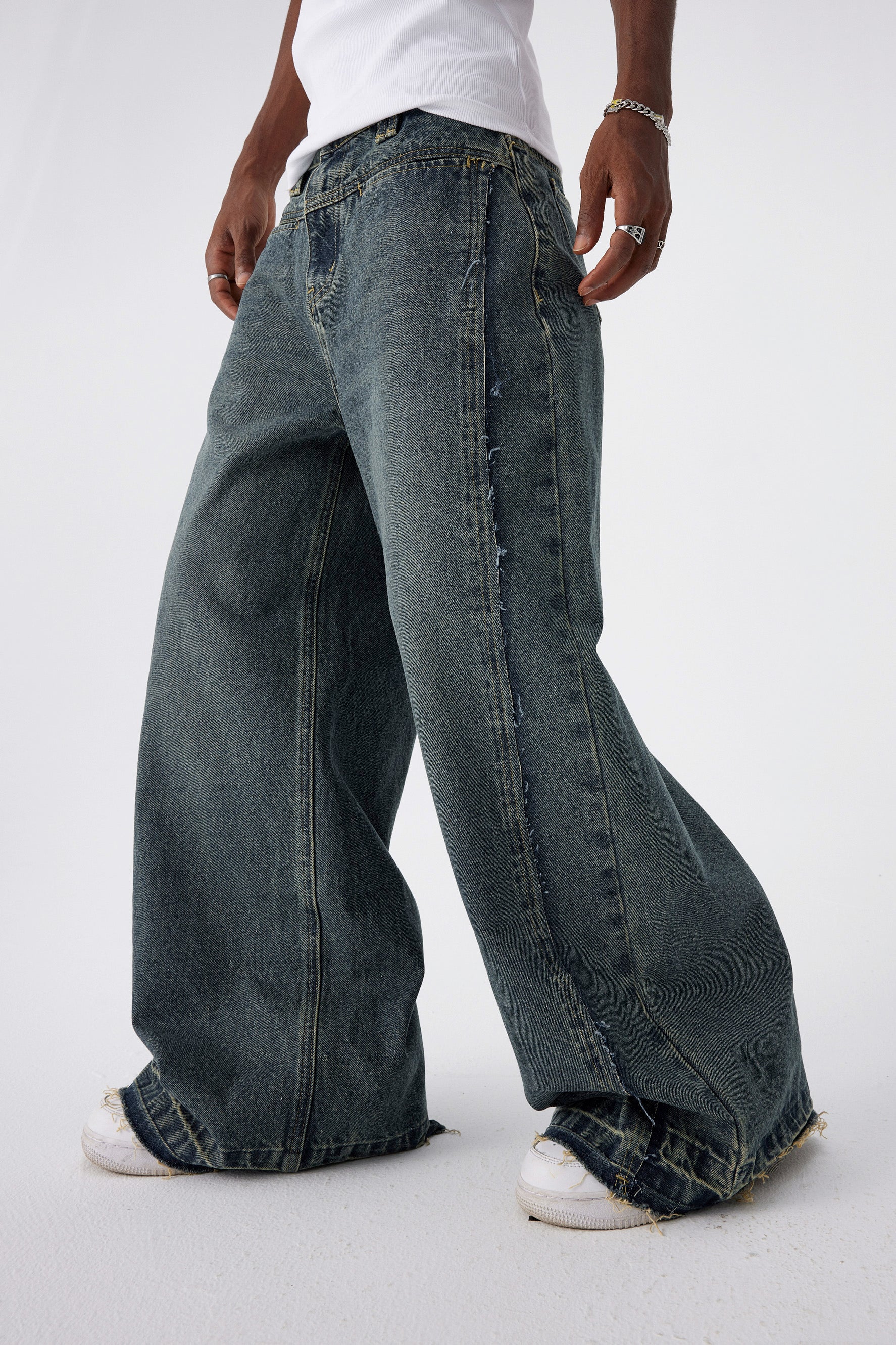 MEDM WIDE LEG JEANS