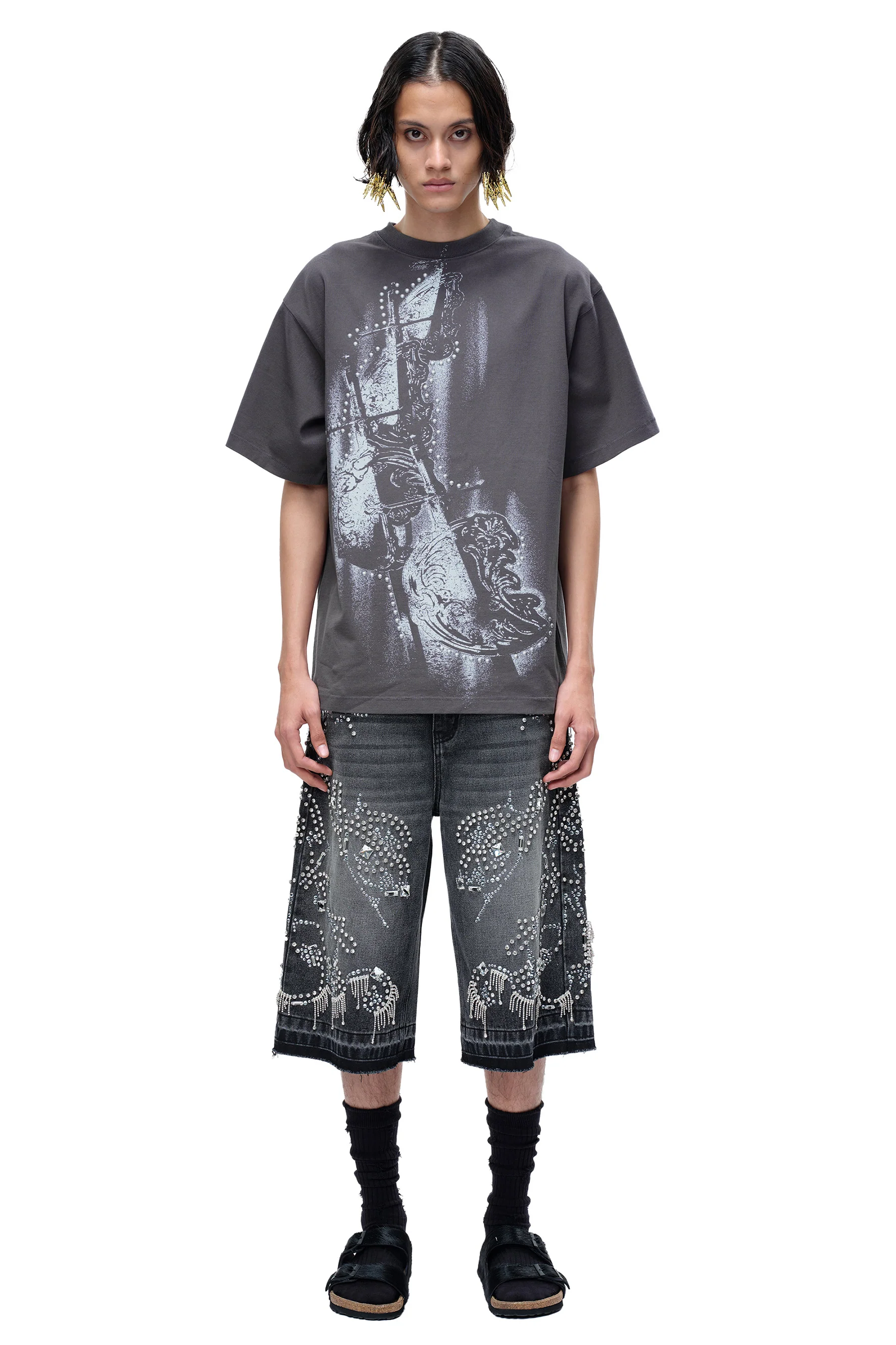 TBHNP SWORDSHILED T-SHIRT - Image 4