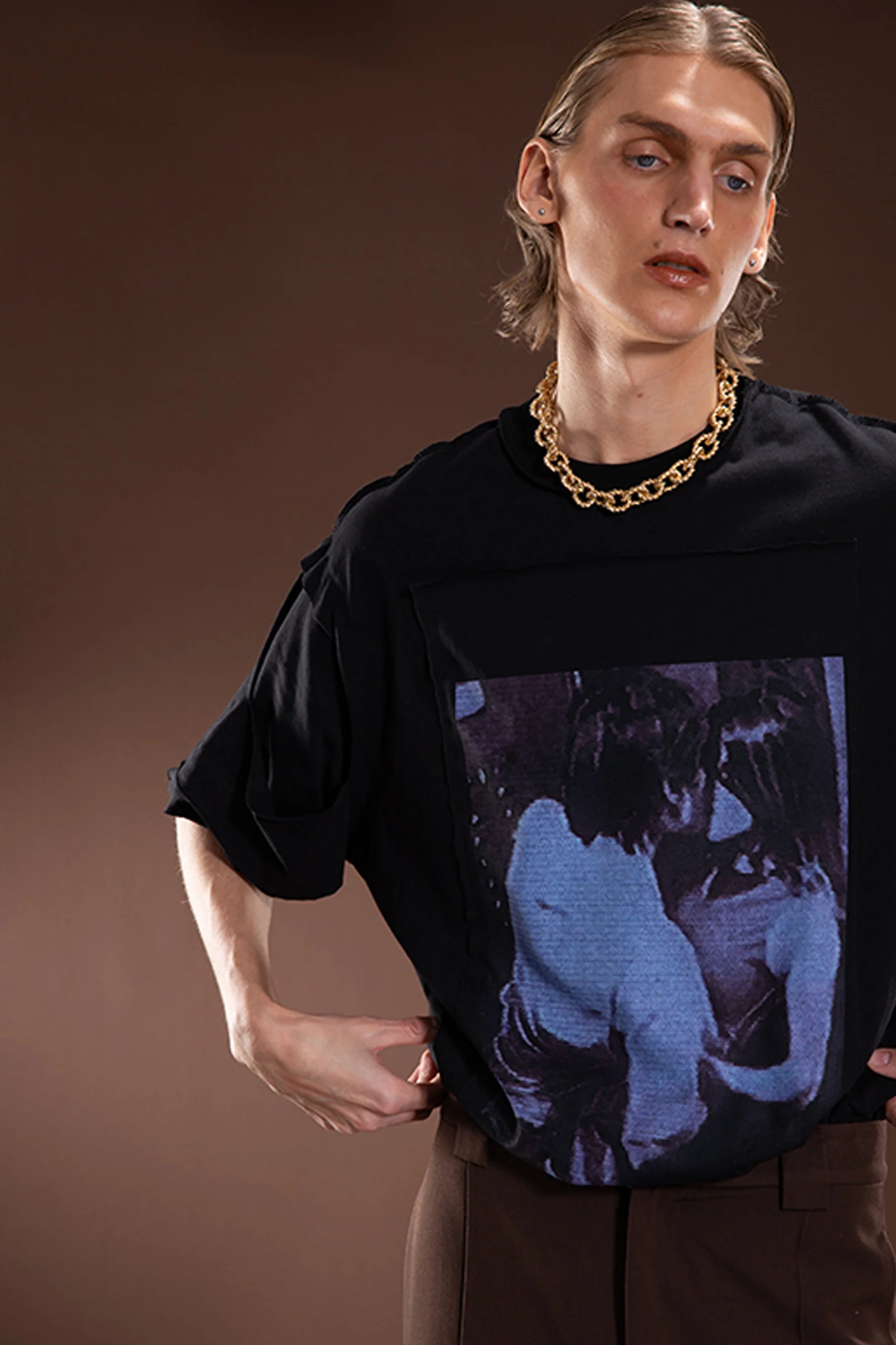 UMAMIISM ELEVATOR T-SHIRT - Image 4