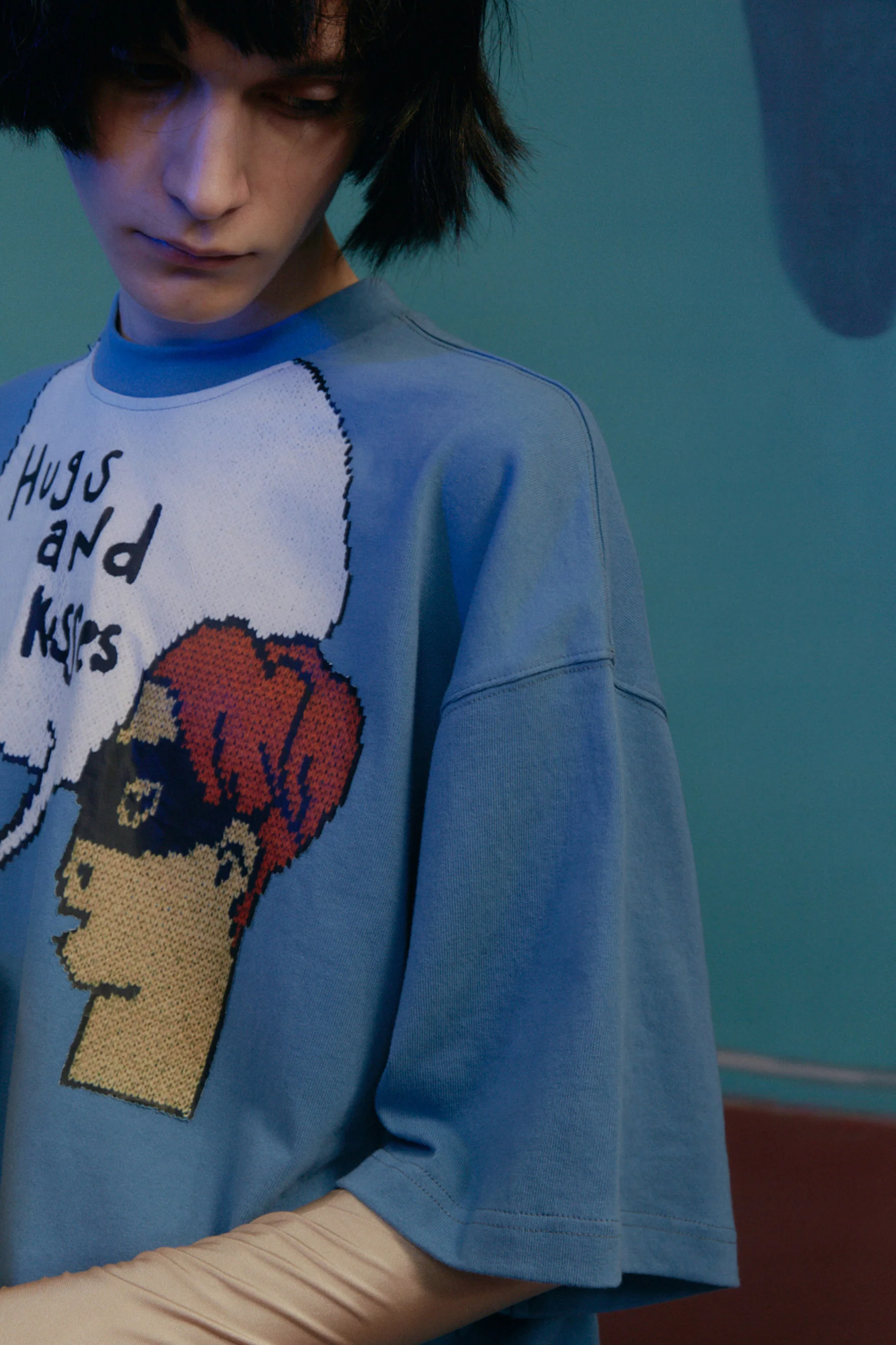 UMAMIISM HUGS AND KISSES T-SHIRT - Image 4