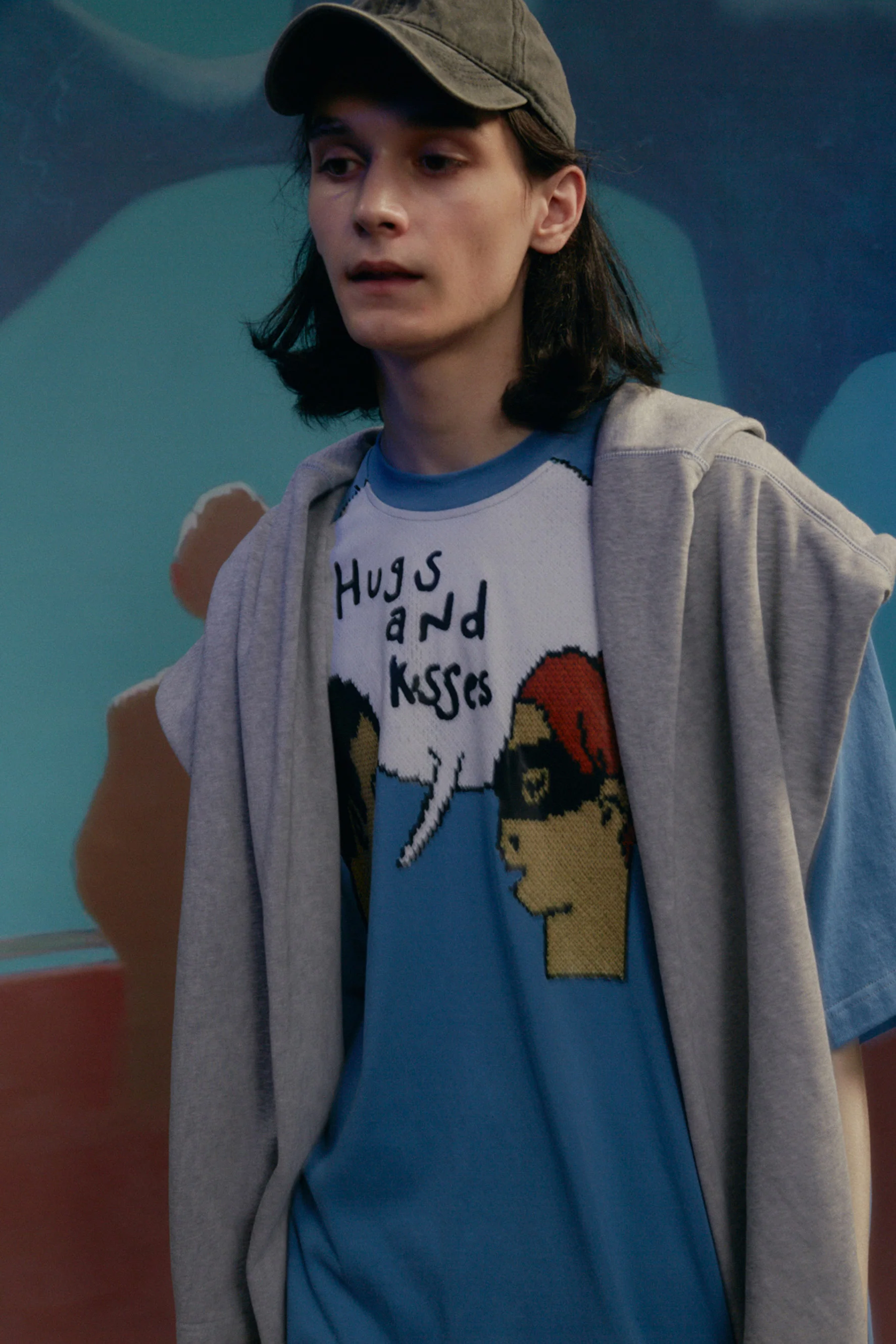 UMAMIISM HUGS AND KISSES T-SHIRT - Image 5