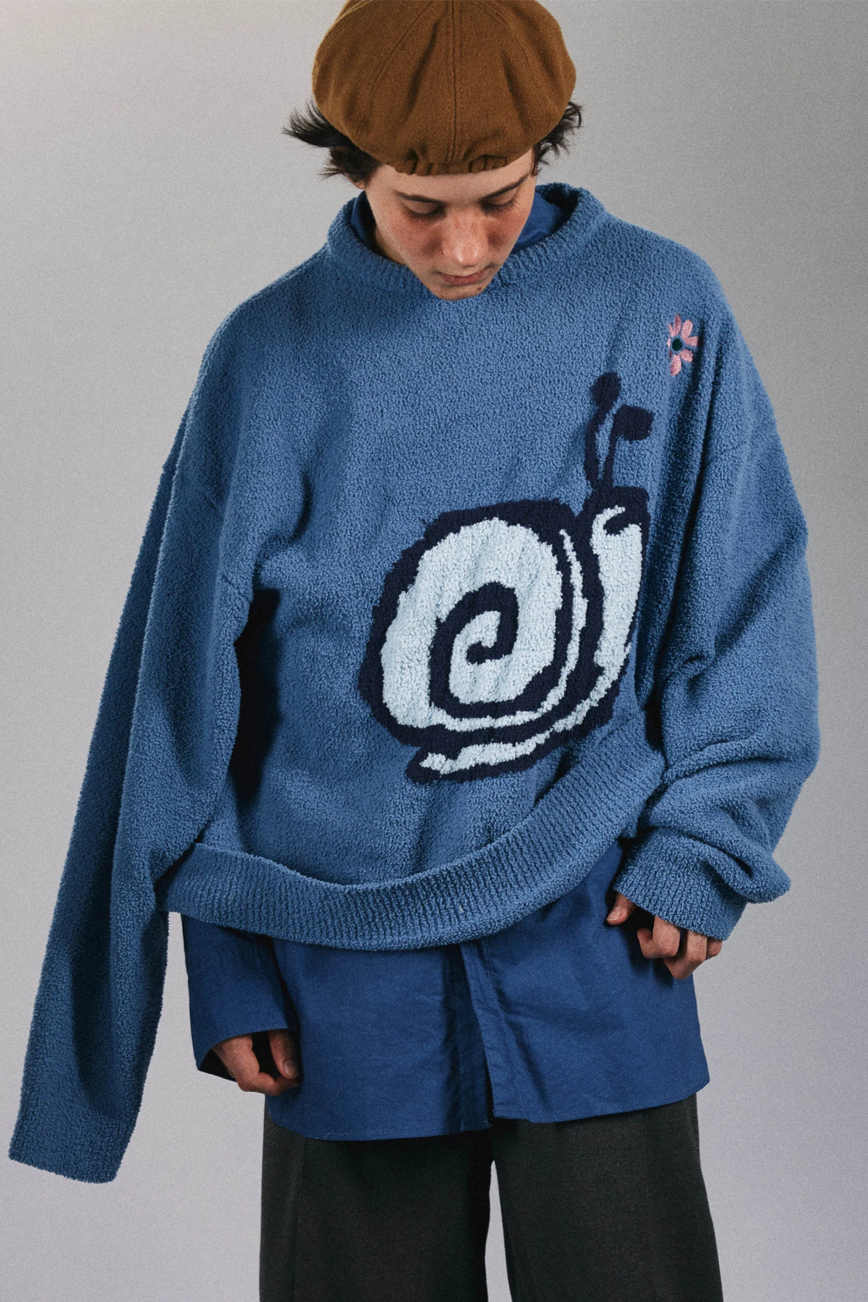 UMAMIISM SNAIL SWEATER