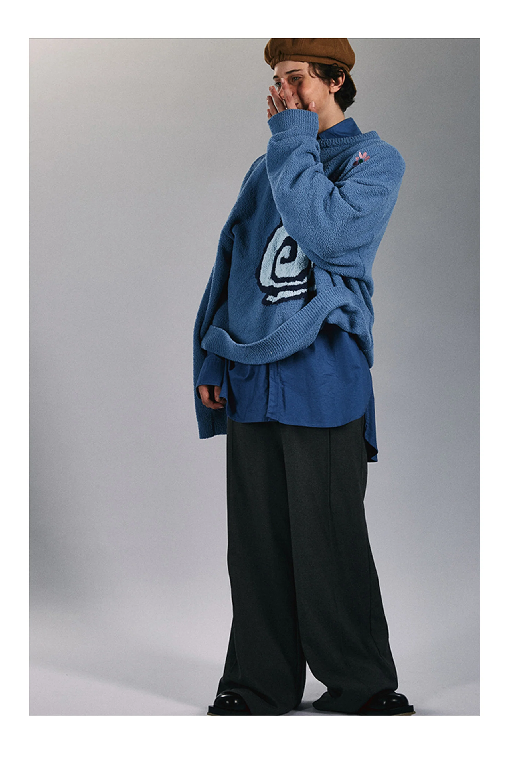 UMAMIISM SNAIL SWEATER - Image 4