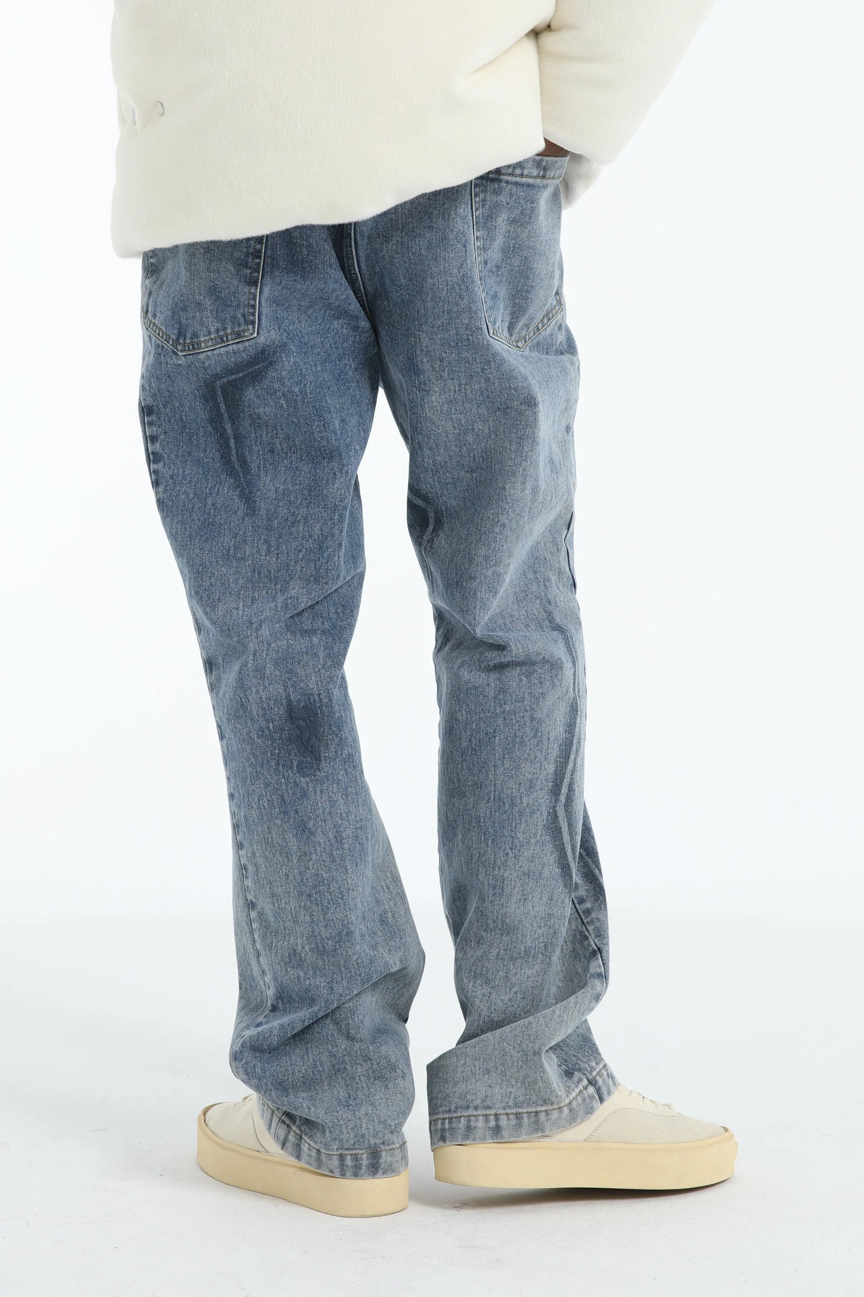 JHYQ WASHED EFFECT JEANS - Image 2
