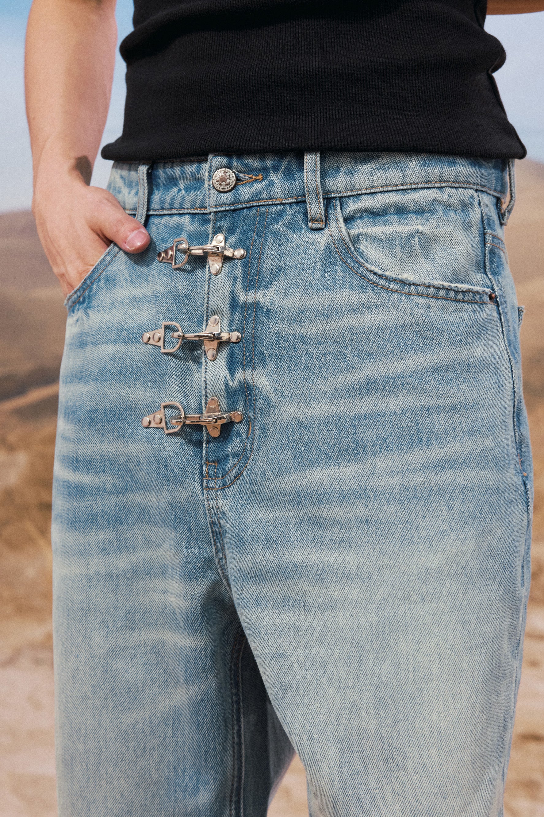 YADCREW AIRCRAFT BUTTON JEANS - Image 3