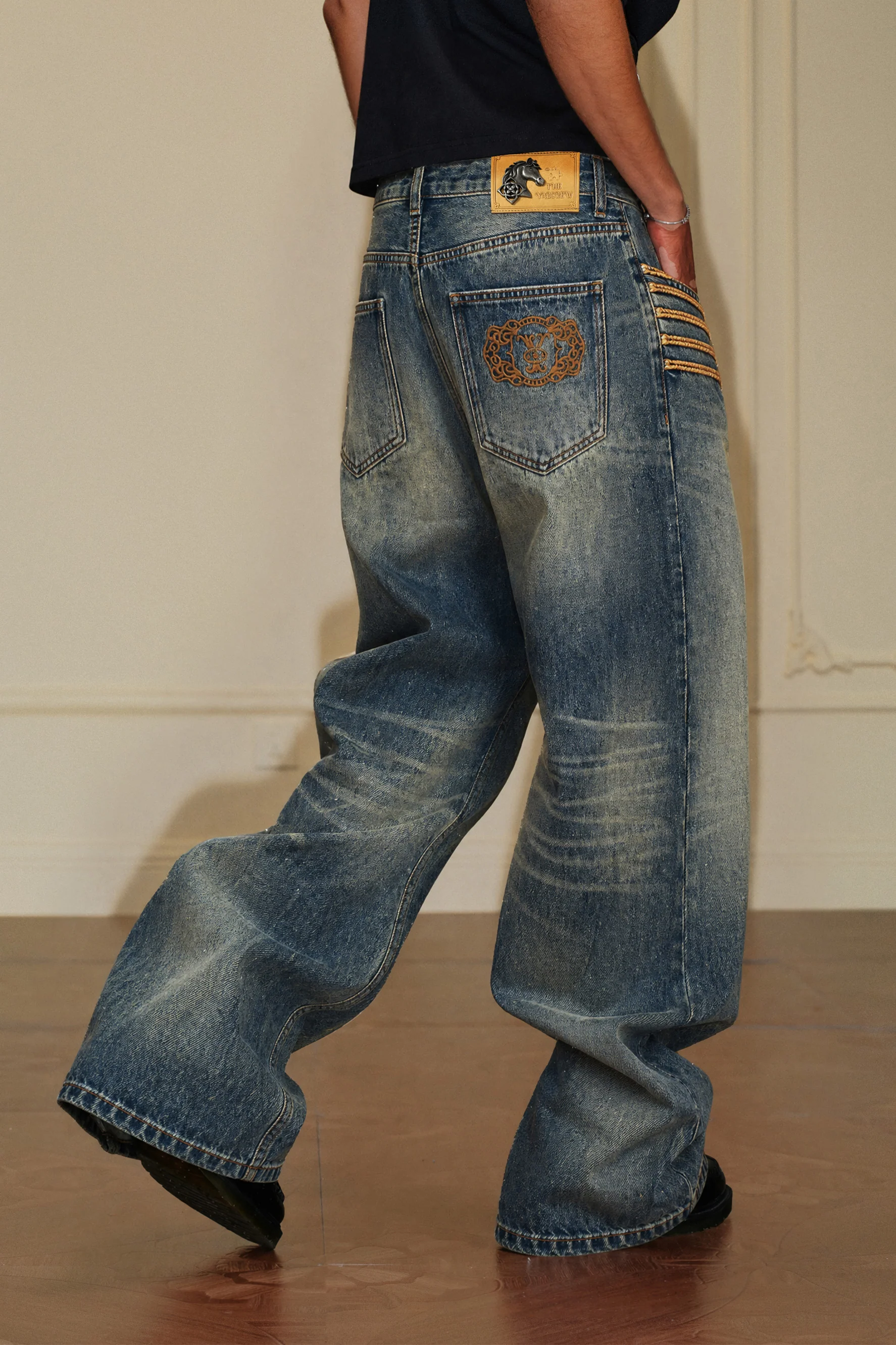 YADCREW COURT STYLE EMBROIDERY JEANS - Image 2